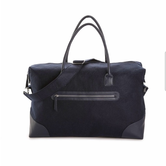 Final sale New DSW navy felt weekender bag for your travels - Picture 4 of 12